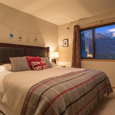 Home Lodge Голден Экстерьер фото