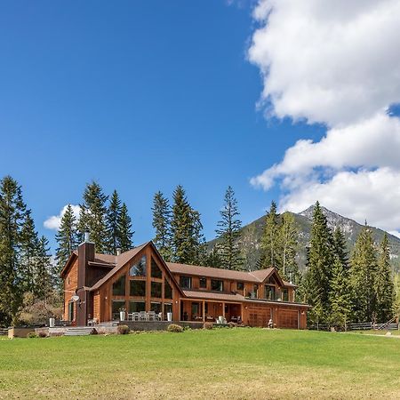 Home Lodge Голден Экстерьер фото