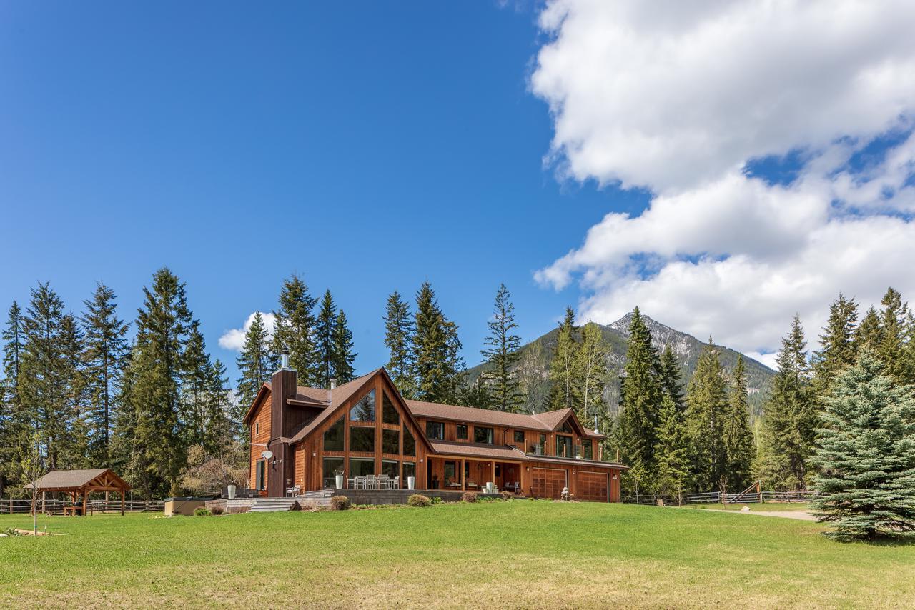 Home Lodge Голден Экстерьер фото